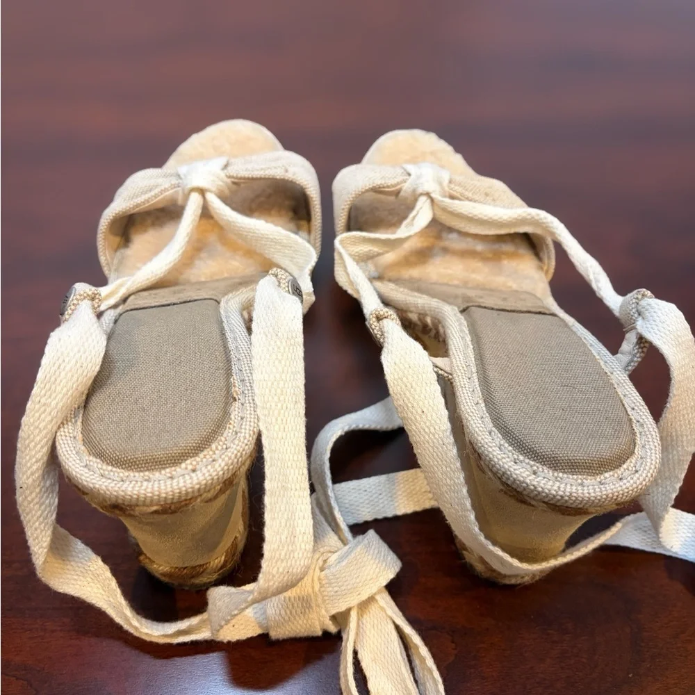 UGG Amelie Lace Up Shearling Lined Espadrille Wedge Heels Cream Canvas Size 9
